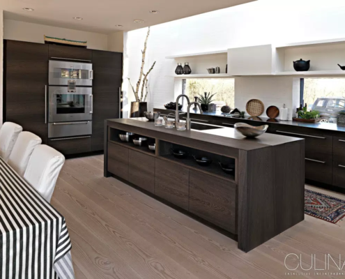 Håndlavet snedkerkøkken i røget eg